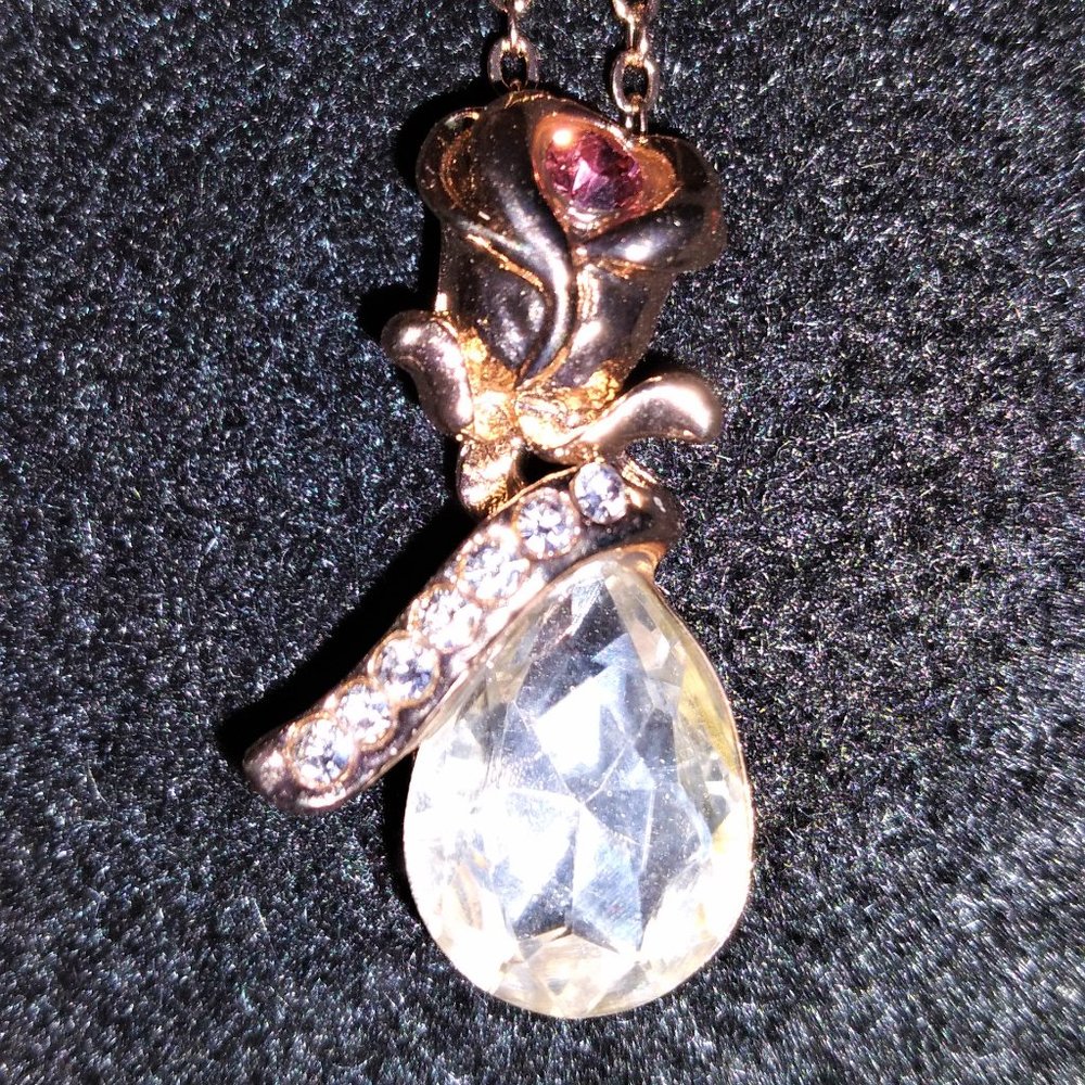 Brand New 18K Rose Gold Filled Rose and Clear Swan Crystal Angel Tears Necklace
